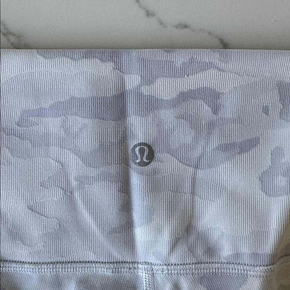 LULULEMON leggings size 8 camo jacquard alpine white high waist full length grey - Picture 5 of 6